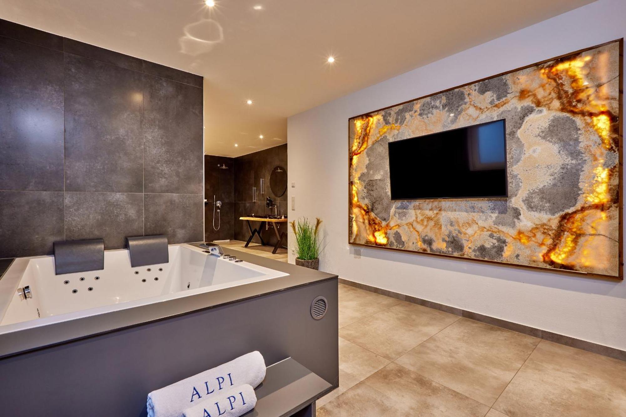 Private Spa & Garden Alpi Garmisch-Partenkirchen Bagian luar foto